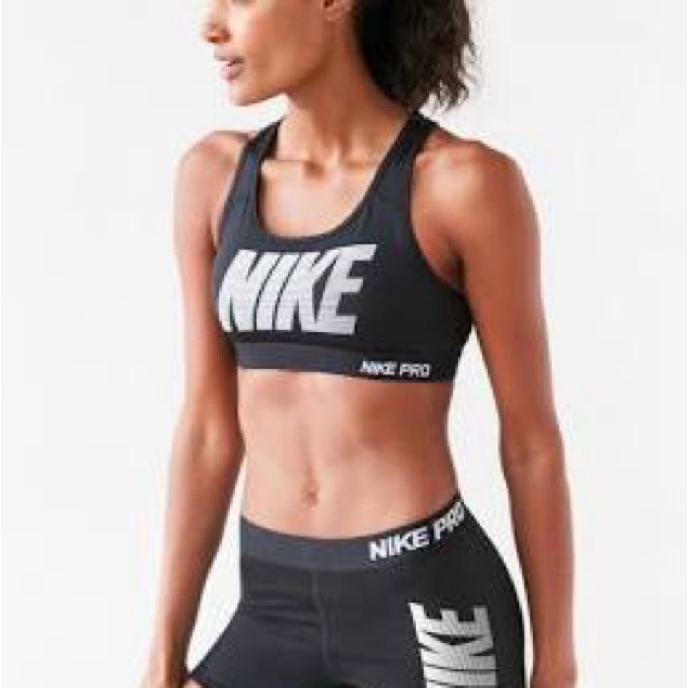 Nike Pro Classic Padded Graphic Sports Bra